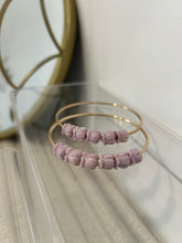 Load image into Gallery viewer, Crown Flower Bangle