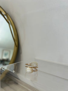 Mother of Pearl Pikake Twist Ring