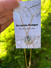 Load image into Gallery viewer, Crown Flower Necklace