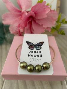 Pistachio Tahitian Pearl Bangle