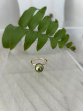 Load image into Gallery viewer, Pistachio Tahitian Pearl Ring