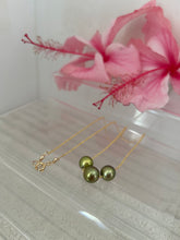 Load image into Gallery viewer, Triple Luxe Pistachio Tahitian Pearl Necklace