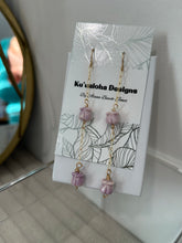 Load image into Gallery viewer, Crown Flower Earrings