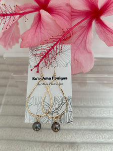 Lina’s Teardrop Earrings