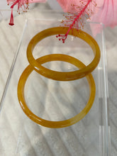 Load image into Gallery viewer, Honey Jade Bracelet