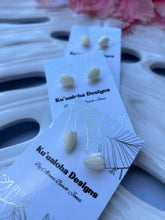 Load image into Gallery viewer, Mother of Pearl Pikake Stud Earrings