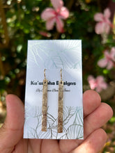 Load image into Gallery viewer, Monstera Bar Earrings
