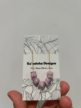 Load image into Gallery viewer, Floating Crown Flower Necklace