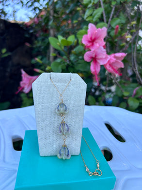 Three Crown Flower Necklace