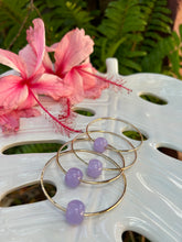 Load image into Gallery viewer, Lavender Jade Bangle 12 Gauge