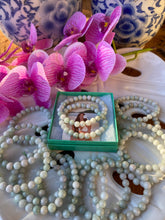 Load image into Gallery viewer, Stretchy Jade bracelets