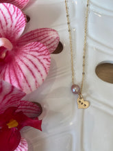 Load image into Gallery viewer, Mom necklace