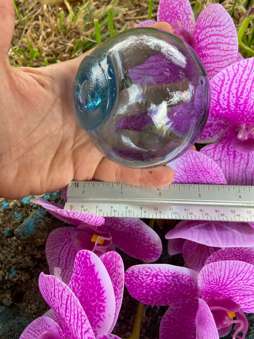 Floating glass balls/rolling pins