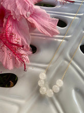 Load image into Gallery viewer, Vintage white jade necklace