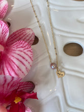 Load image into Gallery viewer, Mom necklace