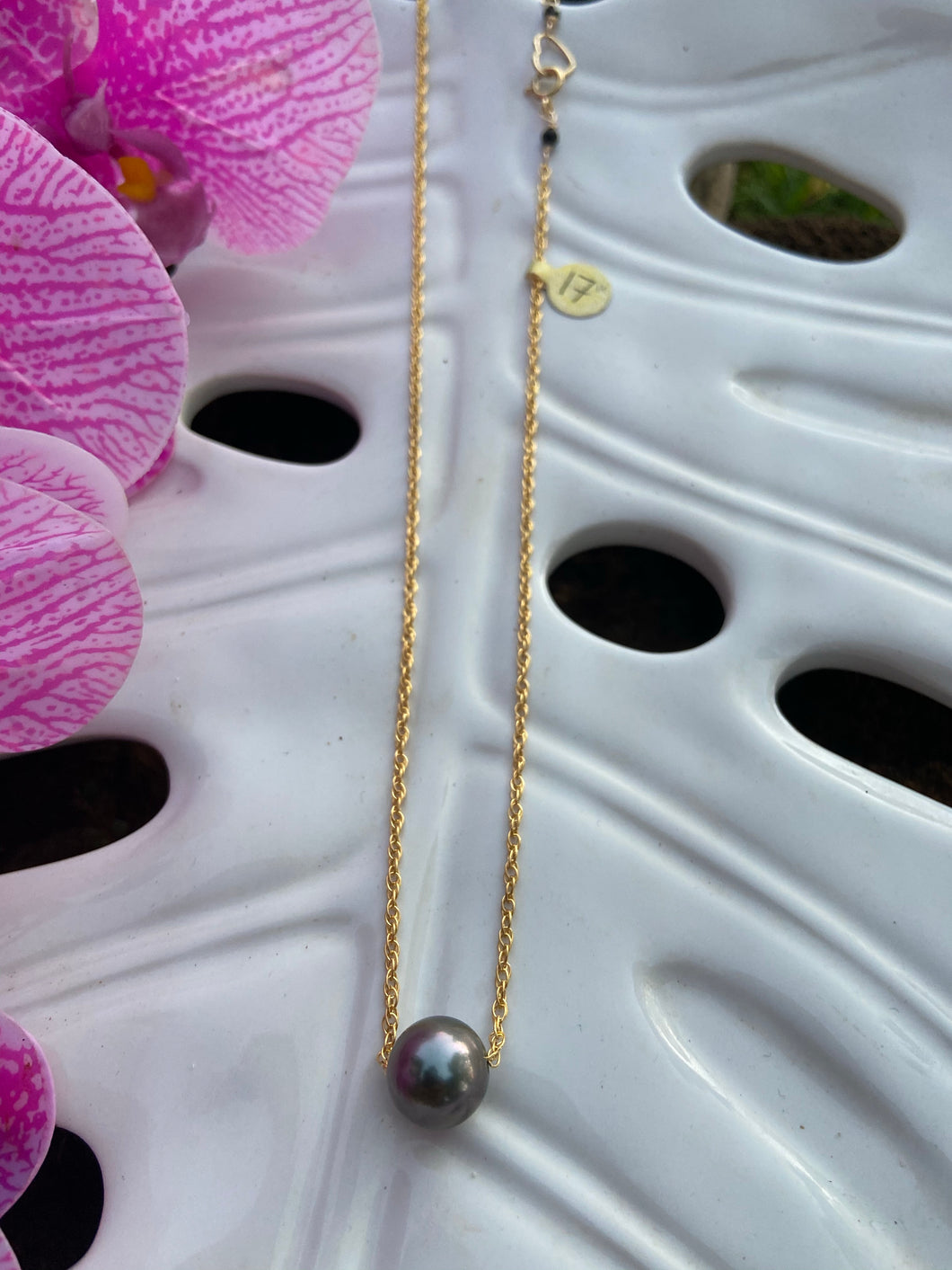 Tahitian pearl necklaces on double rope chain