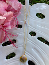 Load image into Gallery viewer, Sunrise Shell Necklace