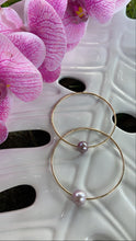 Load image into Gallery viewer, Lush Edison Pearl Bangle