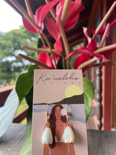 Load image into Gallery viewer, MOP Pikake Earrings