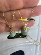 Load image into Gallery viewer, Green Jade Pineapple Necklace