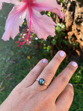 Load image into Gallery viewer, Floating Tahitian Pearl Ring