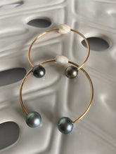 Load image into Gallery viewer, Lilinoe Cuff bracelet