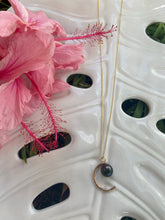 Load image into Gallery viewer, Mahina Tahitian Pearl Necklace