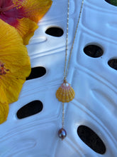 Load image into Gallery viewer, Sunrise Shell necklace