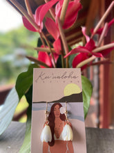 Load image into Gallery viewer, MOP Pikake Earrings