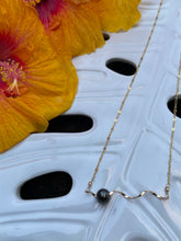 Load image into Gallery viewer, Twisted Love Necklace