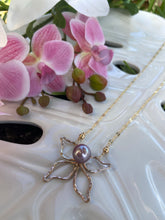 Load image into Gallery viewer, Butterfly Necklace