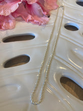 Load image into Gallery viewer, Silver Luxe Necklace