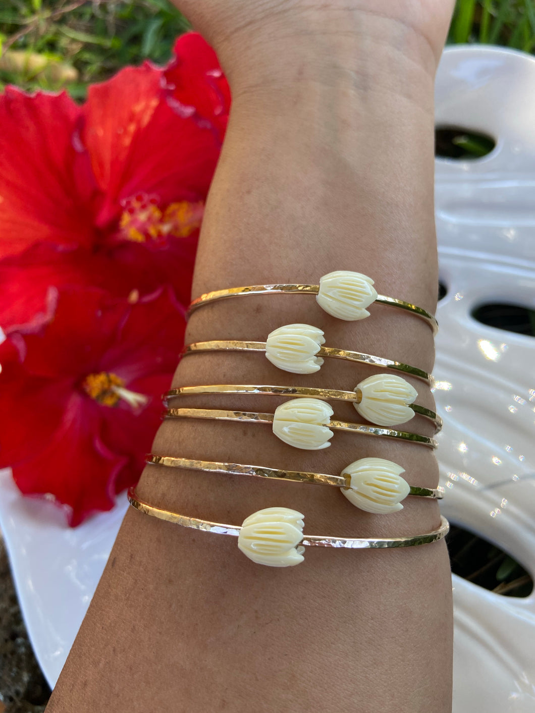 Single Pikake bangle