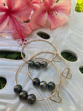 Load image into Gallery viewer, Three Tahitian Pearl Bangle 12g