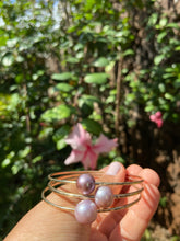 Load image into Gallery viewer, Edison Pearl Bangles Size 71/2
