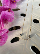 Load image into Gallery viewer, Mahie necklace scalloped bar