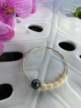 Load image into Gallery viewer, Tahitian Pikake Bangle