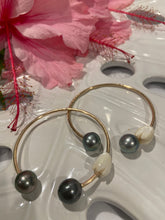 Load image into Gallery viewer, Lilinoe Cuff bracelet