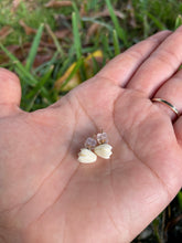 Load image into Gallery viewer, Pikake stud earrings