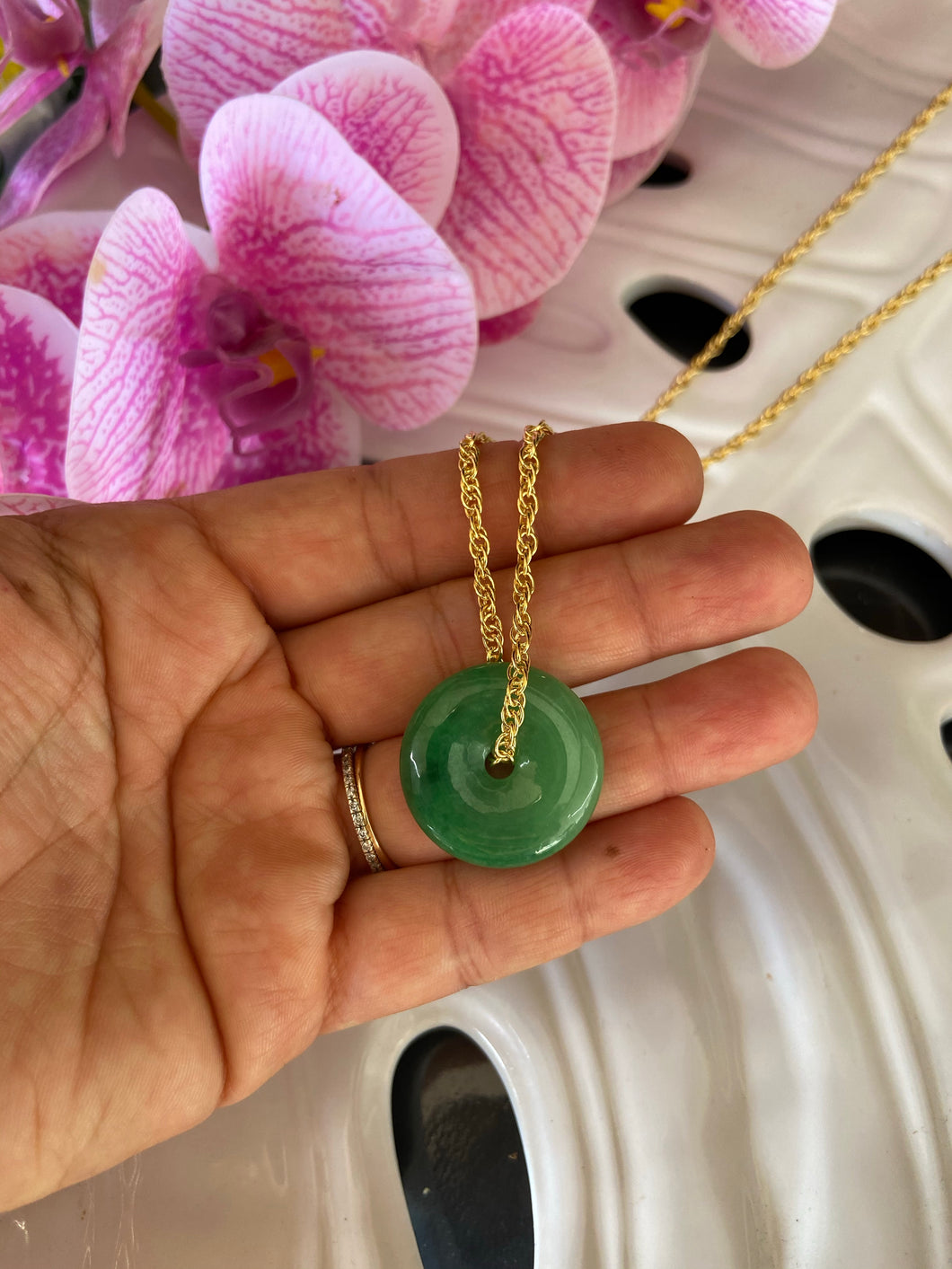 Green Jade Torus necklace