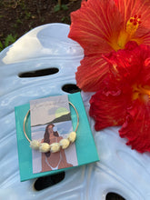 Load image into Gallery viewer, Pikake bangle (5)