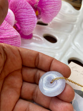 Load image into Gallery viewer, Torus Jade Necklaces