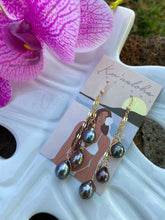 Load image into Gallery viewer, Po’okela earrings
