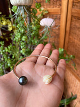 Load image into Gallery viewer, Tahitian Pearl with Pikake Cuff Bracelet