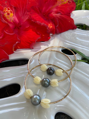 Malina Bangle with Tahitian Pearl