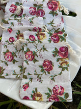 Load image into Gallery viewer, Floral Gift Bag