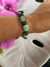 Load image into Gallery viewer, Jade bracelets