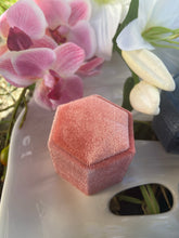 Load image into Gallery viewer, Gift Box