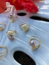 Load image into Gallery viewer, Edison/Pikake twist rings