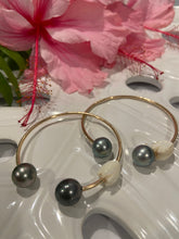 Load image into Gallery viewer, Lilinoe Cuff bracelet